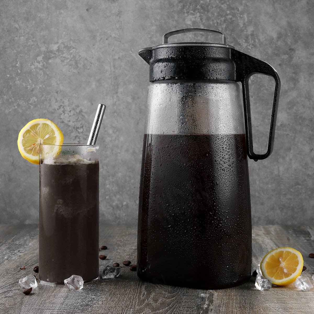 Airtight Plastic Iced Cold Brew Coffee Maker with EXTRA-THICK Tritan Carafe,Mesh Filter Premium Cold Brew Pitcher Tea Maker